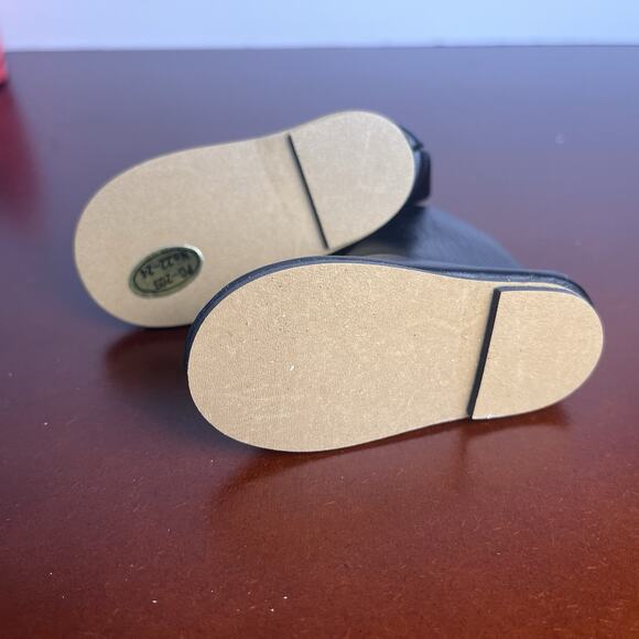 18" Doll Shoes Lot Rain Boots - Mary Janes - Sneakers -Faux Leather Lot 7 pairs - Picture 11 of 16